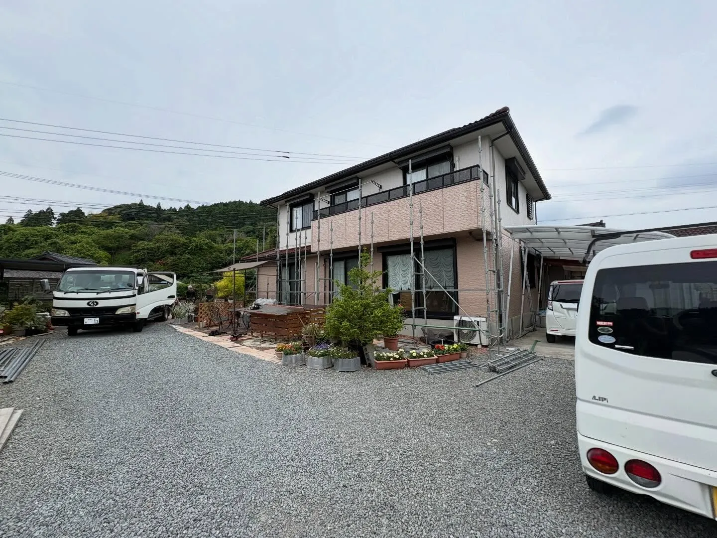 日南市 Z様邸|足場仮設を行いました!